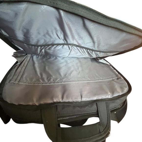 Mobile Edge Black Laptop Briefcase Shoulder Bag Padded 15-17" Computer Case Used - Picture 7 of 9